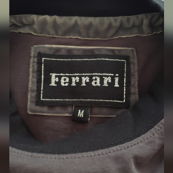 Ferrari Official Men's T Shirt Enzo Ferrari Sign Dark Grey Red Car Design Size M - Picture 9 of 11